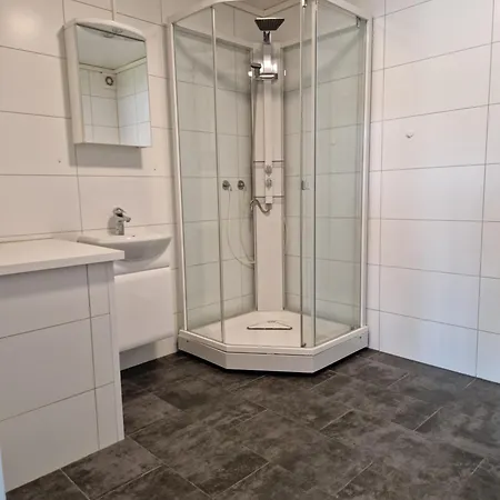 Nice With Lake View, 15 Min From City Center And The Zoo